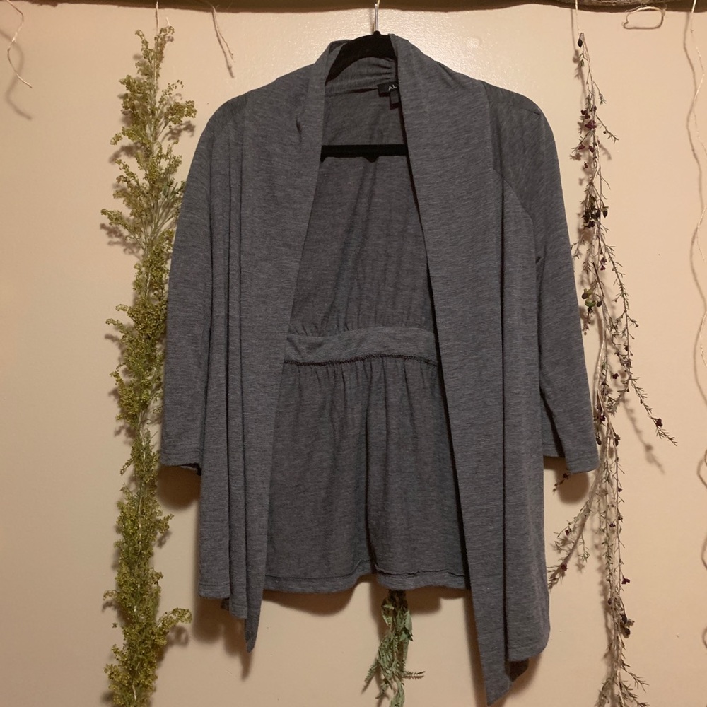 Long sleeve cardigan! Worn once.